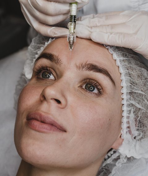 woman-getting-facial-beauty-injection